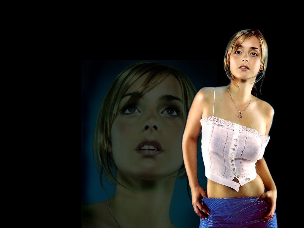 [IMAGE: LOUISE.262KB]